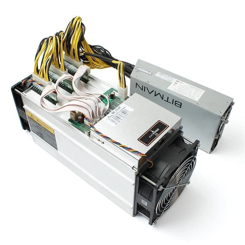 Bitmain Antminer S9i (14Th) asic miner on white background